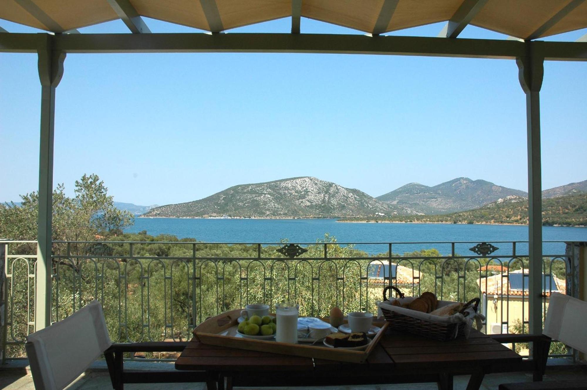 Отель Gera'S Olive Grove - Elaionas Lesvou Marmaro  Экстерьер фото