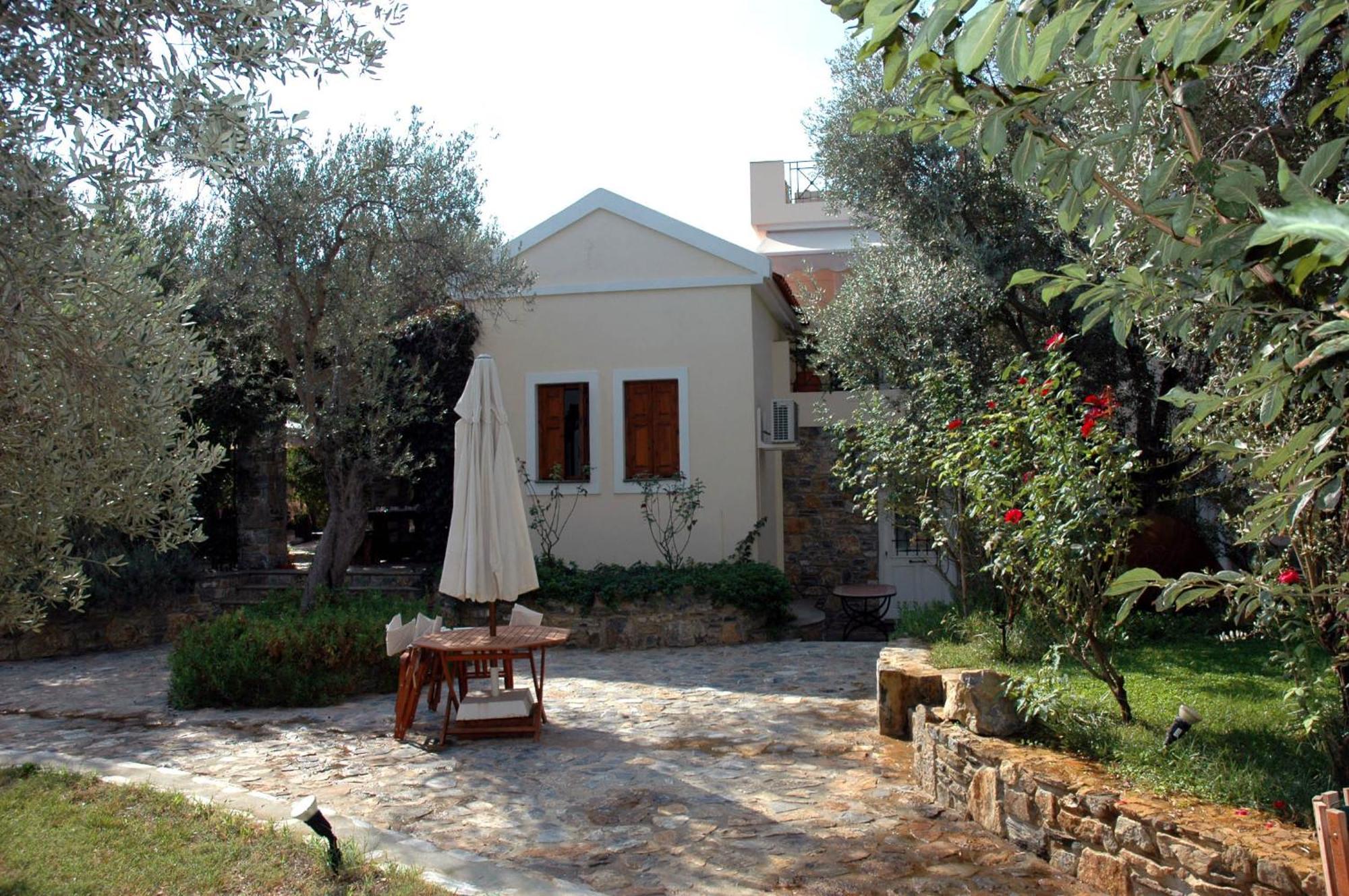 Отель Gera'S Olive Grove - Elaionas Lesvou Marmaro  Экстерьер фото