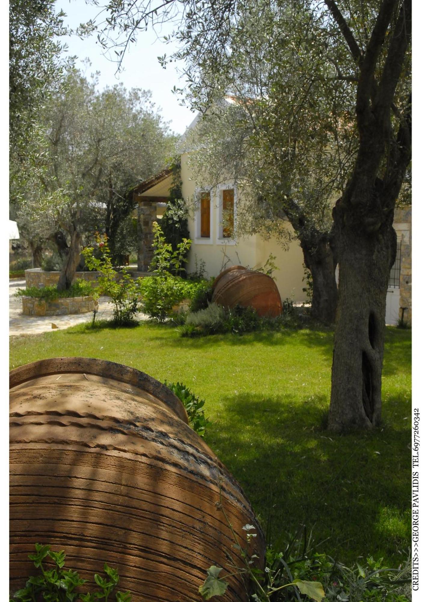 Отель Gera'S Olive Grove - Elaionas Lesvou Marmaro  Экстерьер фото