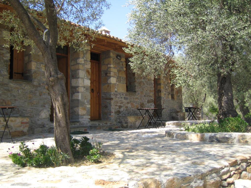 Отель Gera'S Olive Grove - Elaionas Lesvou Marmaro  Экстерьер фото