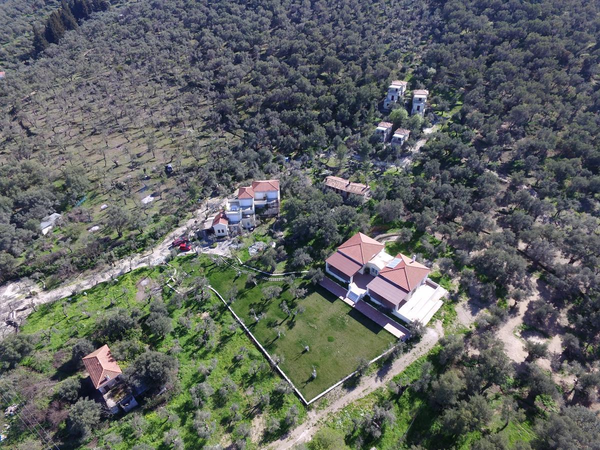 Отель Gera'S Olive Grove - Elaionas Lesvou Marmaro  Экстерьер фото