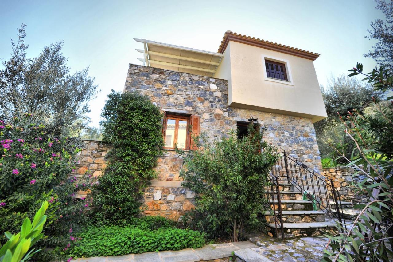 Отель Gera'S Olive Grove - Elaionas Lesvou Marmaro  Экстерьер фото